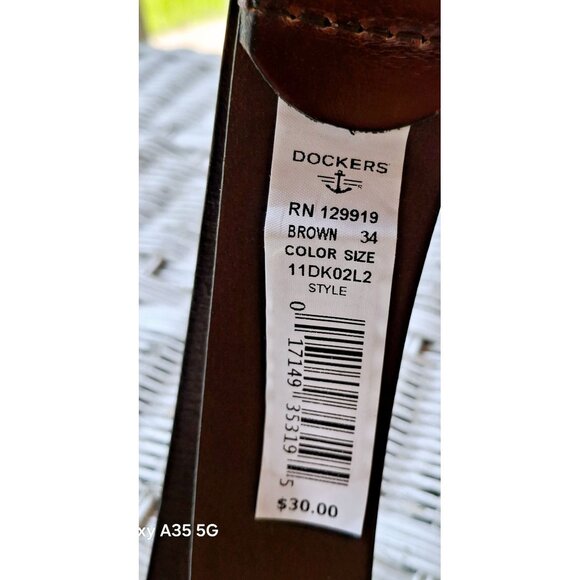 Dockers NWT Mens Genuine Leather Belt Size 34 Brown With Black Buckle - Picture 2 of 6